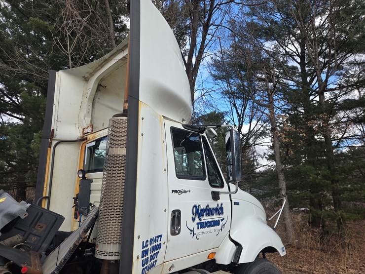 2012-international-prostar-image-13