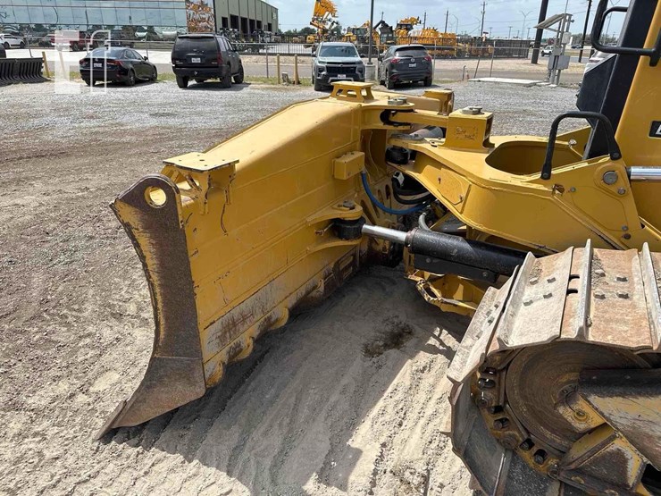 2020-caterpillar-d6-xe-lgp-image-10