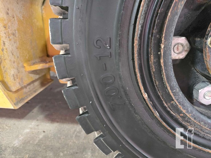 2021-caterpillar-gp25n-image-25