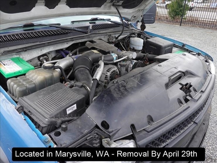 2002-chevrolet-3500-image-27