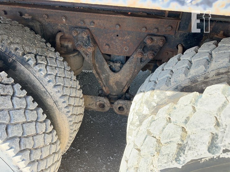 2005-kenworth-t800-image-34