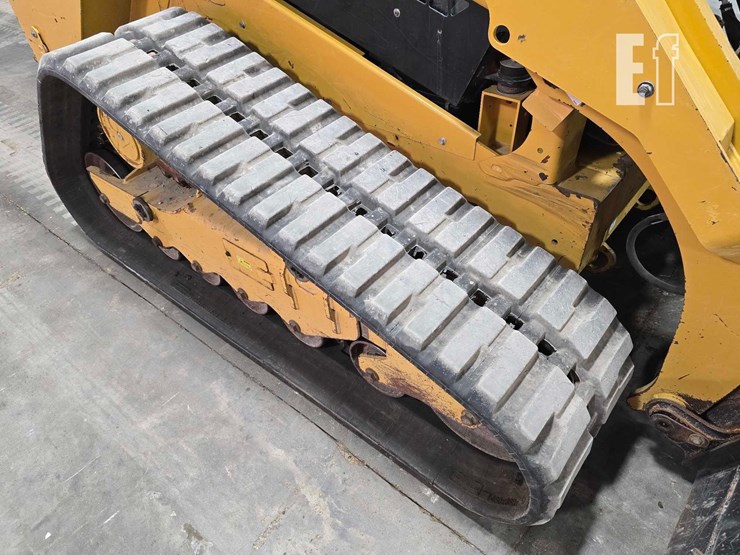 2022-caterpillar-289d3-image-35