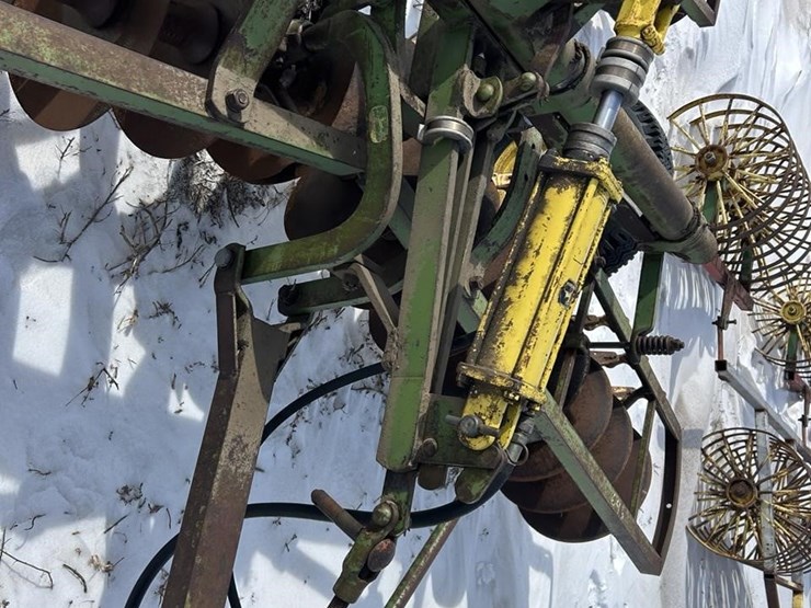 john-deere-2555-image-11