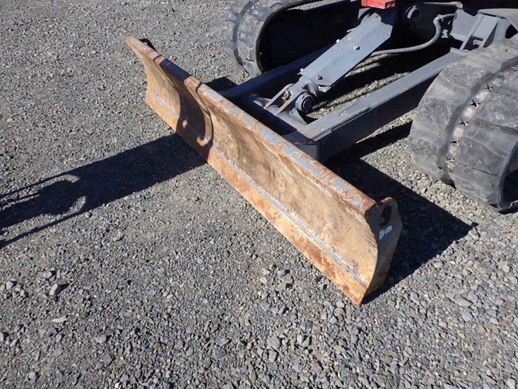 takeuchi-tb260-image-12