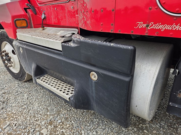 2005-kenworth-t600-image-21