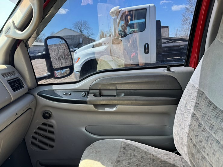 1999-ford-f550-image-38