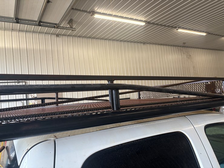 2013-chevrolet-3500-image-60