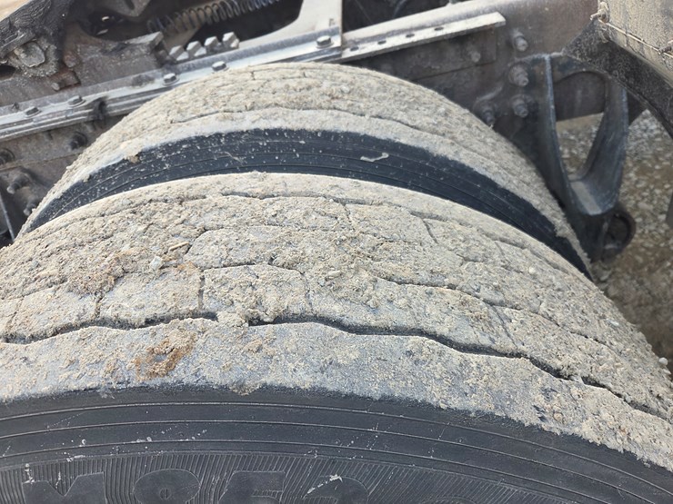 2005-caterpillar-c13-image-79