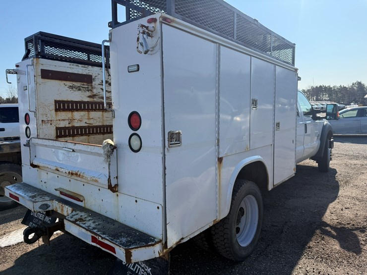 2012-ford-f550-xl-image-26