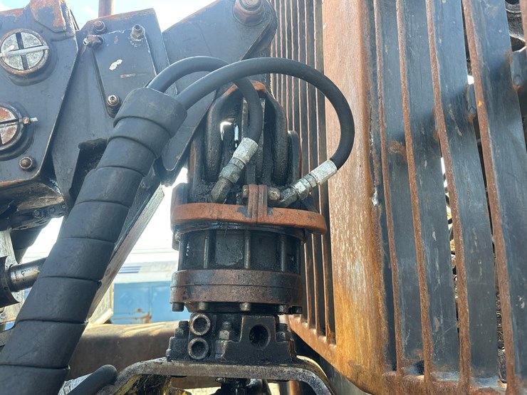 deere-1110e-image-64