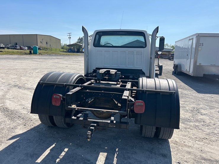 1996-ford-f800-image-5