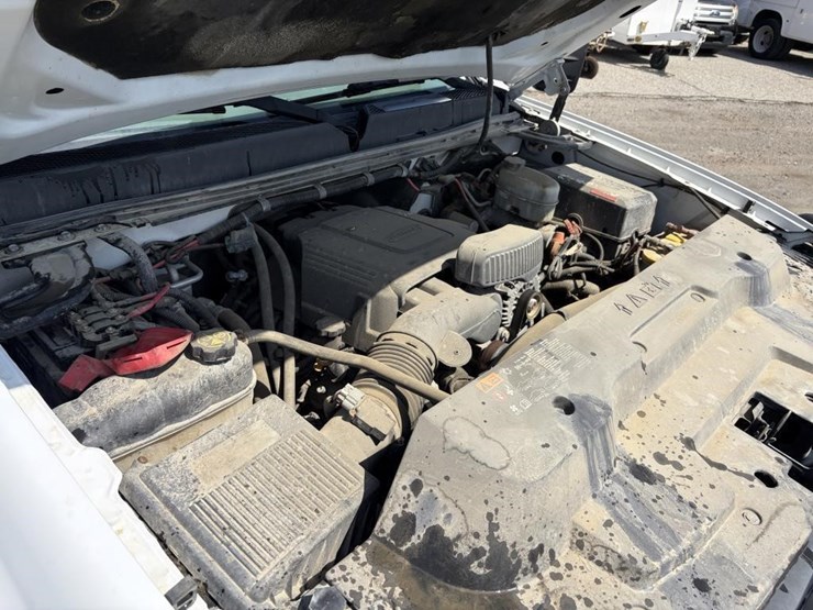 2012-gmc-sierra-2500-image-8