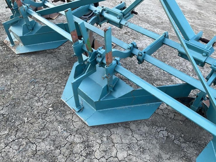 custom-3-pt-3-row-60"-furrow-bar-image-11