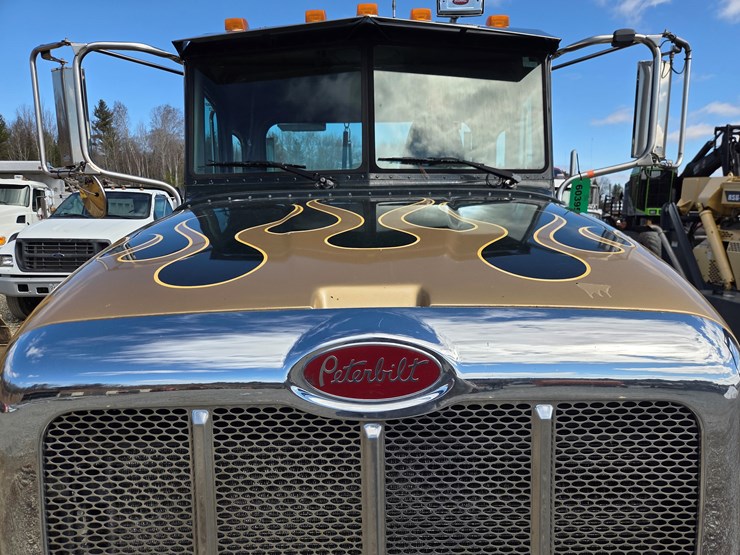 2013-peterbilt-337-image-13