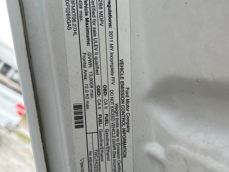 2011-ford-f350-image-34