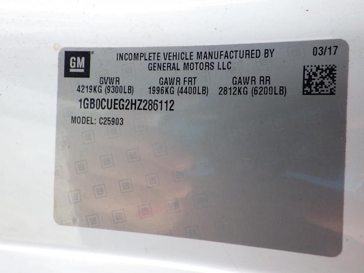 2017-chevrolet-2500-image-36