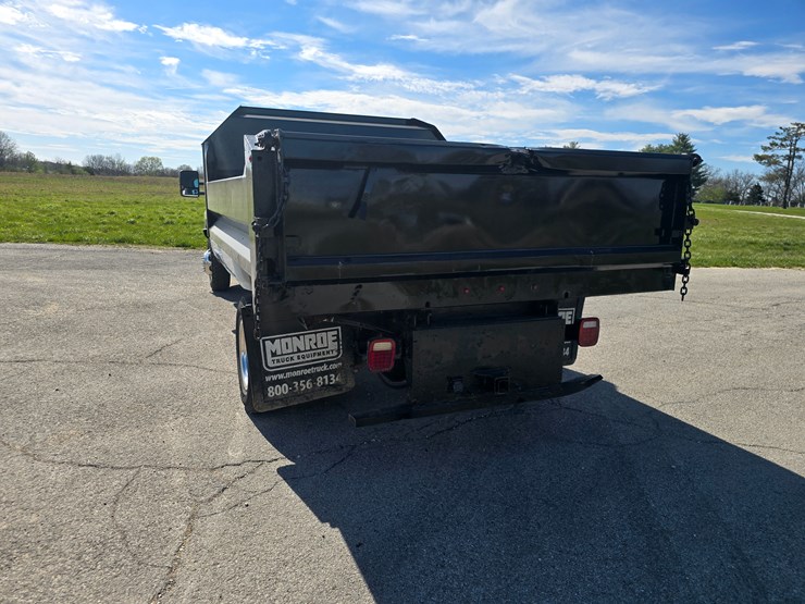 2019-chevrolet-silverado-3500-image-11