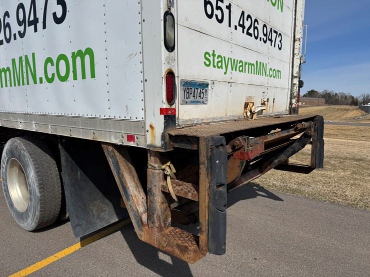 #2160-•-2006-freightliner-business-class-m2-box-truck-image-23