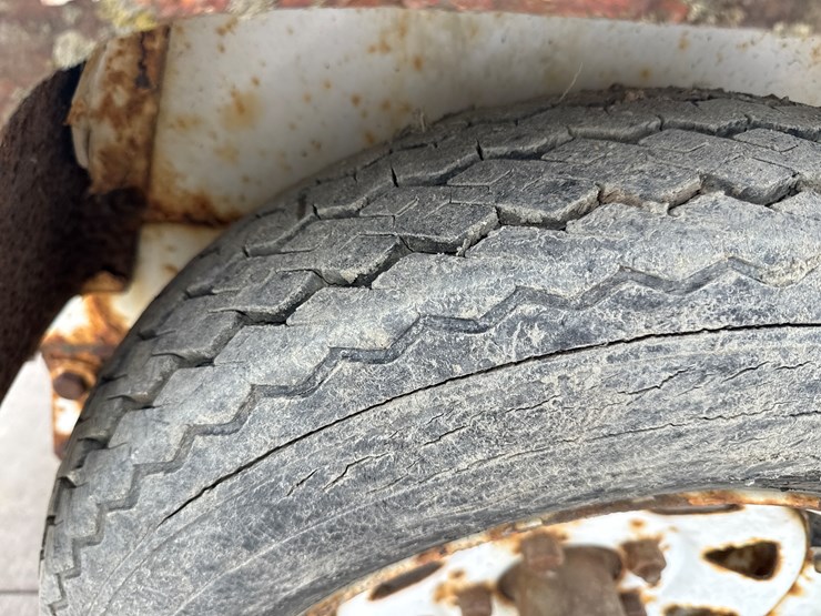 massey-ferguson-8-image-39