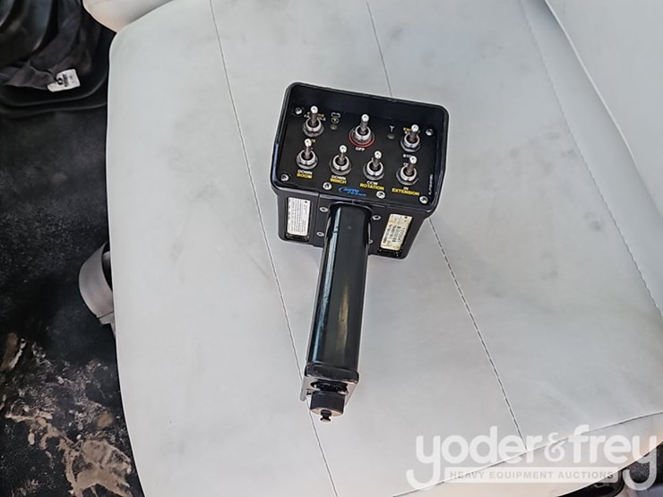 2006-ford-f750-image-29