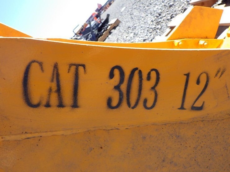 caterpillar-303-image-5