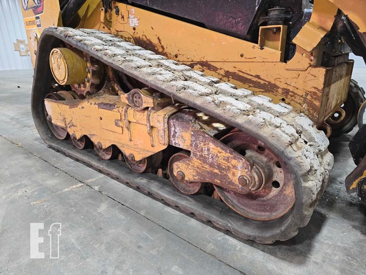 2022-caterpillar-259d3-image-25
