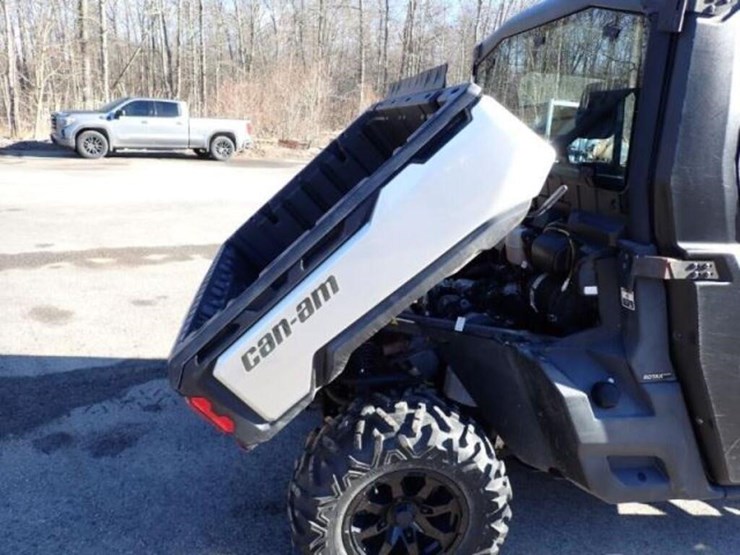 2021-can-am-defender-limited-hd10-4x4-side-by-side-image-40