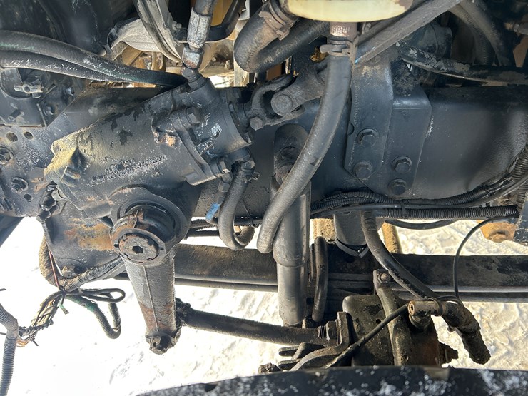 2005-international-7600-image-39