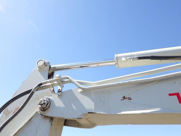 takeuchi-tb260-image-18