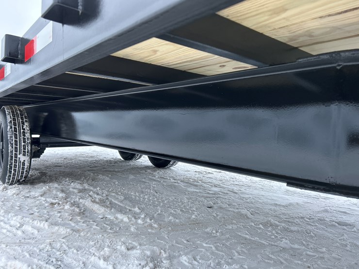 2026-massey-ferguson-8-image-18