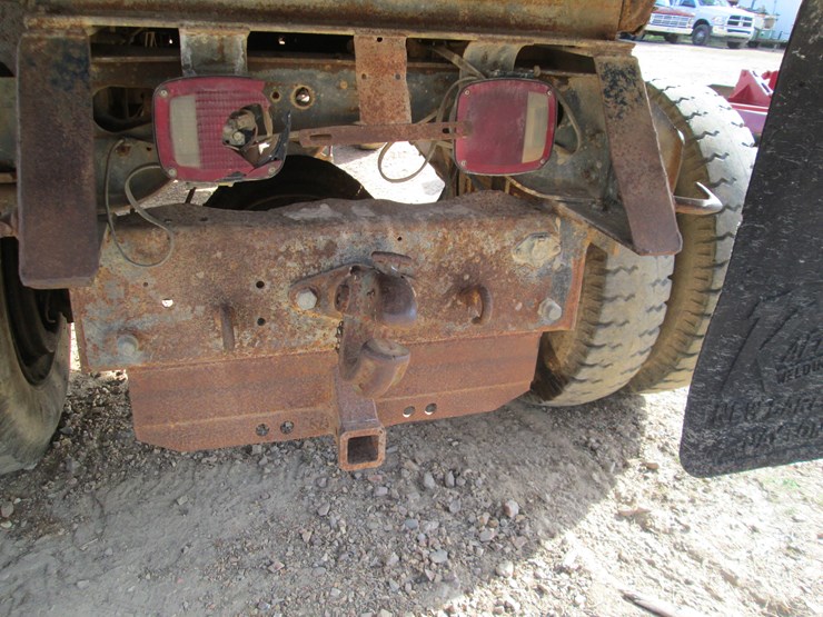 1981-international-s1800-image-10