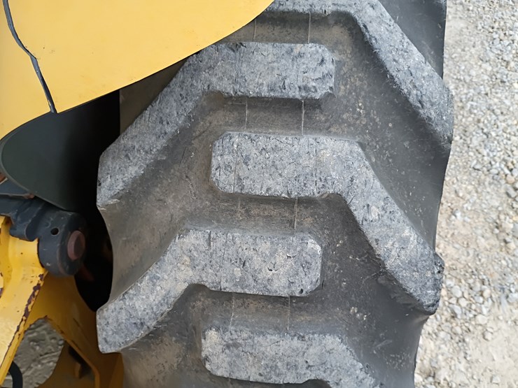 john-deere-110-image-78