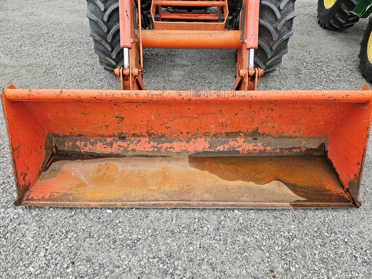 2016-kubota-m135gx-image-3