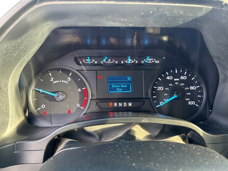 2021-ford-f550-image-77