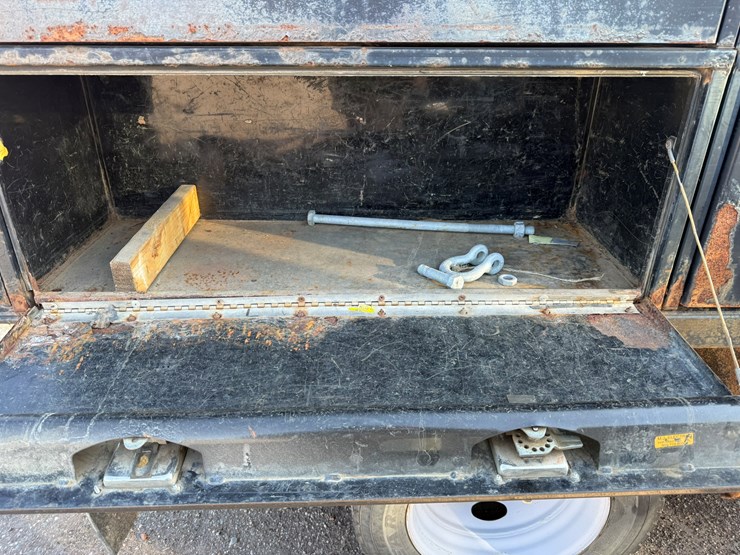 #2034-•-2012-ram-5500-heavy-duty-service-truck-image-27