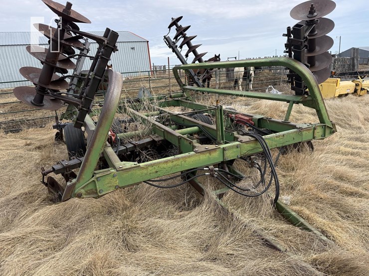 john-deere-230-image-5