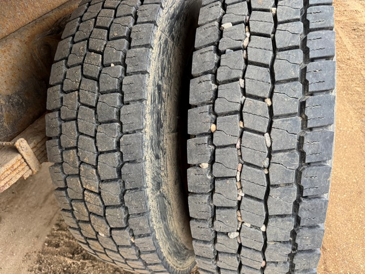 2007-international-durastar-4400-image-69