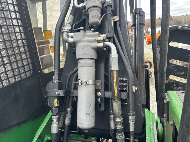 2016-deere-2154d-image-20