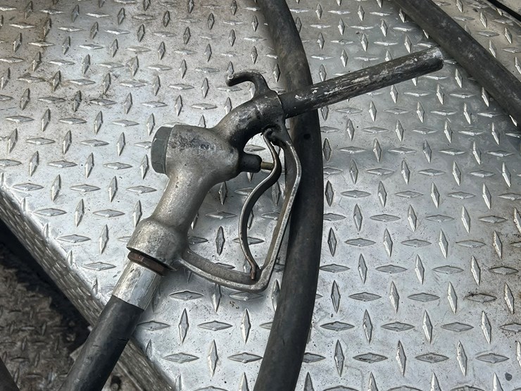 2004-chevrolet-3500-image-29