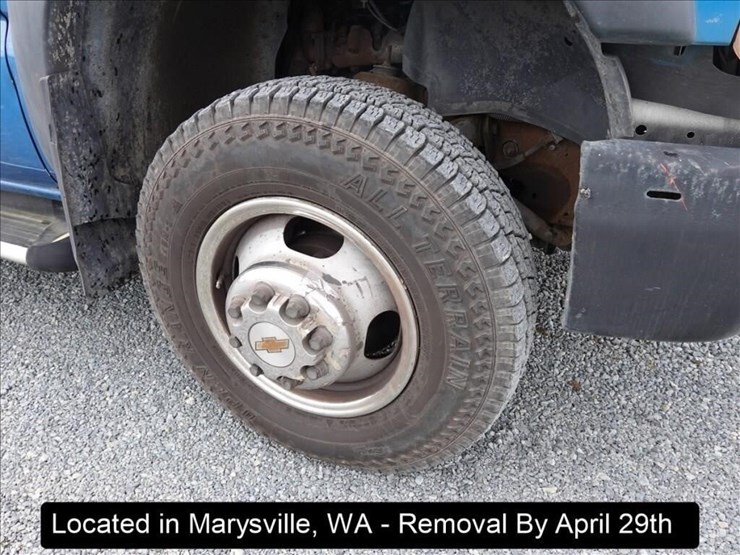 2002-chevrolet-3500-image-13