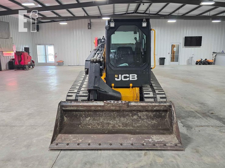 jcb-3ts-8t-image-7