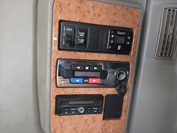 2012-international-prostar-image-52