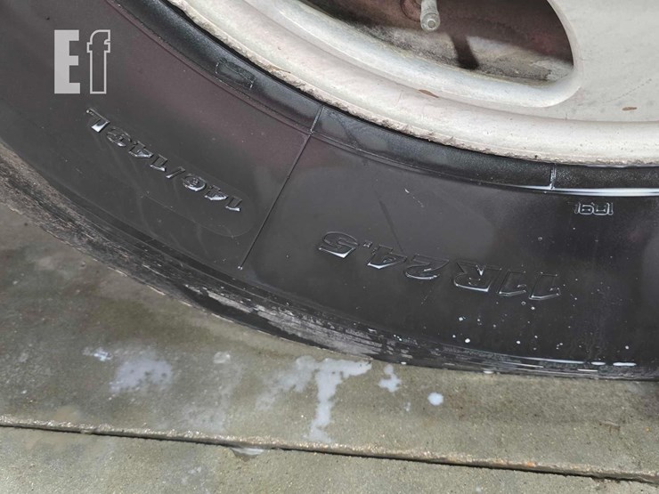 2004-mack-vision-cx613-image-33