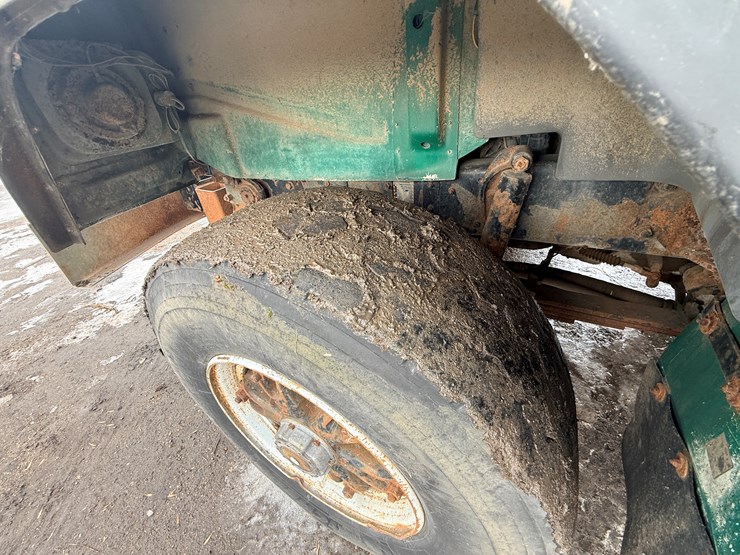 1999-mack-dm690-image-37