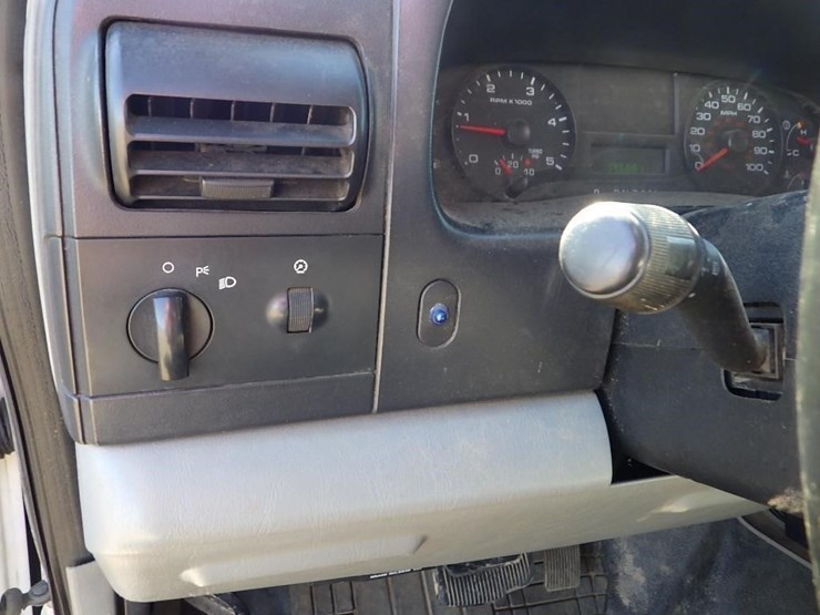 2005-ford-f450-image-30