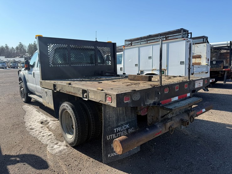 2012-ford-f550-xl-image-3