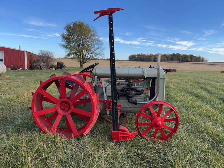 1921-fordson-tractor-image-6