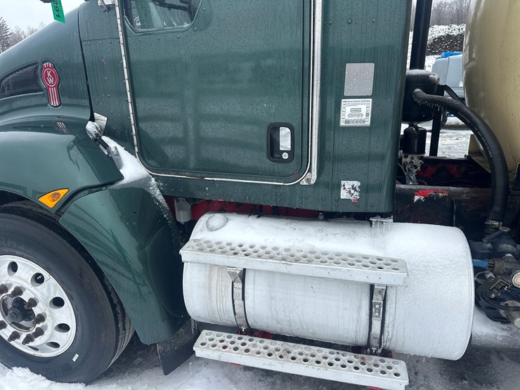 2008-kenworth-t370-image-14