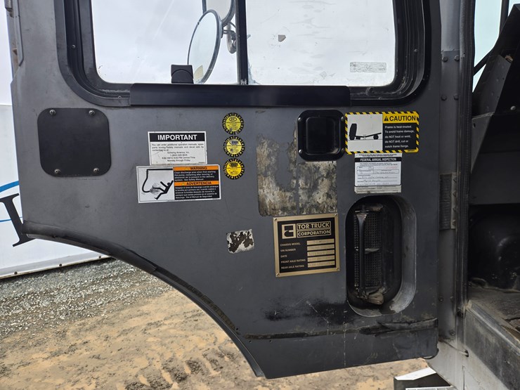 massey-ferguson-8-image-119