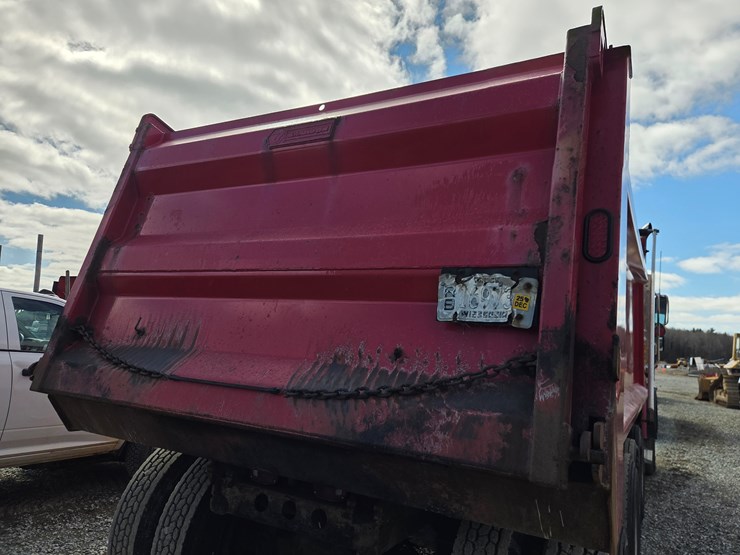 2005-massey-ferguson-8-image-24